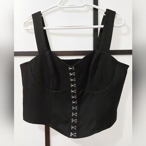 NWOT Cider Curves cropped bustier top size 1X black silver faux clasps stretch.